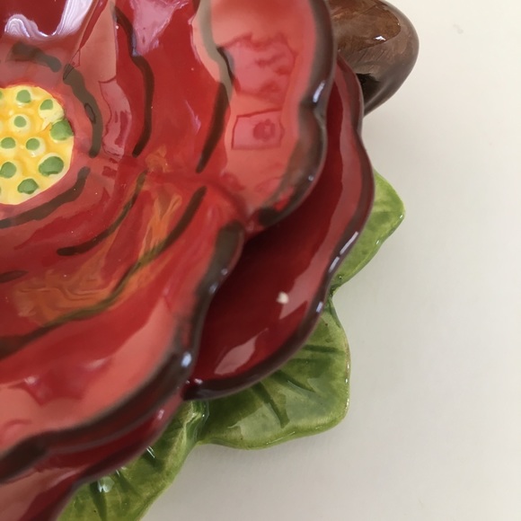 Cracker Barrel Family Traditions Ceramic Red Flower Tealight Holder - Picture 7 of 12